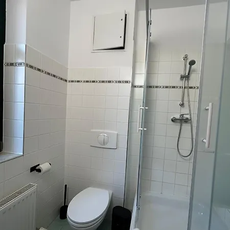 Lindenallee Apartment Berlin